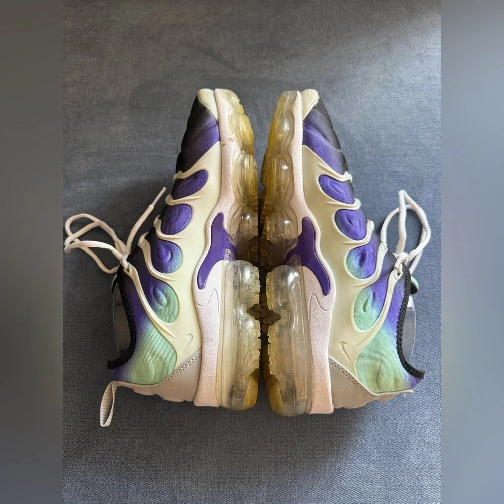 Nike Air VaporMax Plus Grape Lace Up Sneakers Mens Casual Lace Up Streetwear